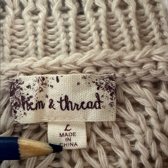 Hem & Thread Cozy Cable Knit Turtleneck Cowl-neck Sweater Women’s size L - Picture 11 of 14